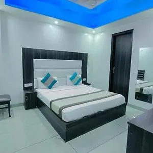 bnb-sky-residency.top-gurgaonhotels.com/